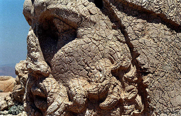 NEMRUT DAGI. La montaña de los gigantes