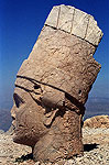 NEMRUT DAGI. La montaña de los gigantes