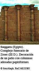 Saqqara. Pilastras papiriformes
