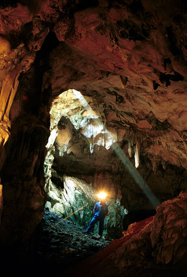 Cueva de la Galiana Alta I (cañón del Río Lobos, Soria)