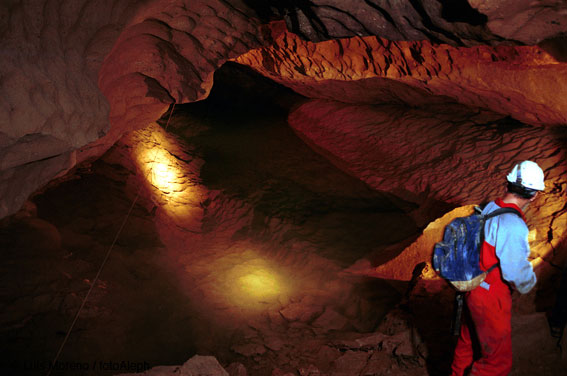 Cueva de Basaura (Lokiz, Navarra)