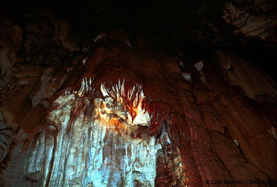 Cueva de Arleze (Urbasa, Navarra)