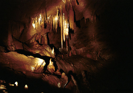 Cueva de Mendukilo (Astiz, Navarra)