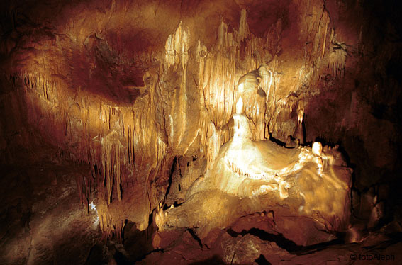 Cueva de Mendukilo (Astiz, Navarra)